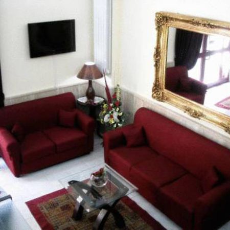 Hotel New Baby Caserta Buitenkant foto