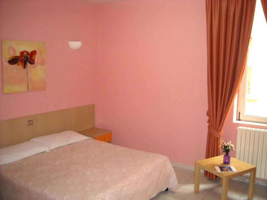 Hotel New Baby Caserta Kamer foto