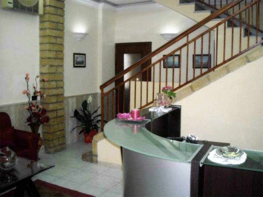 Hotel New Baby Caserta Buitenkant foto
